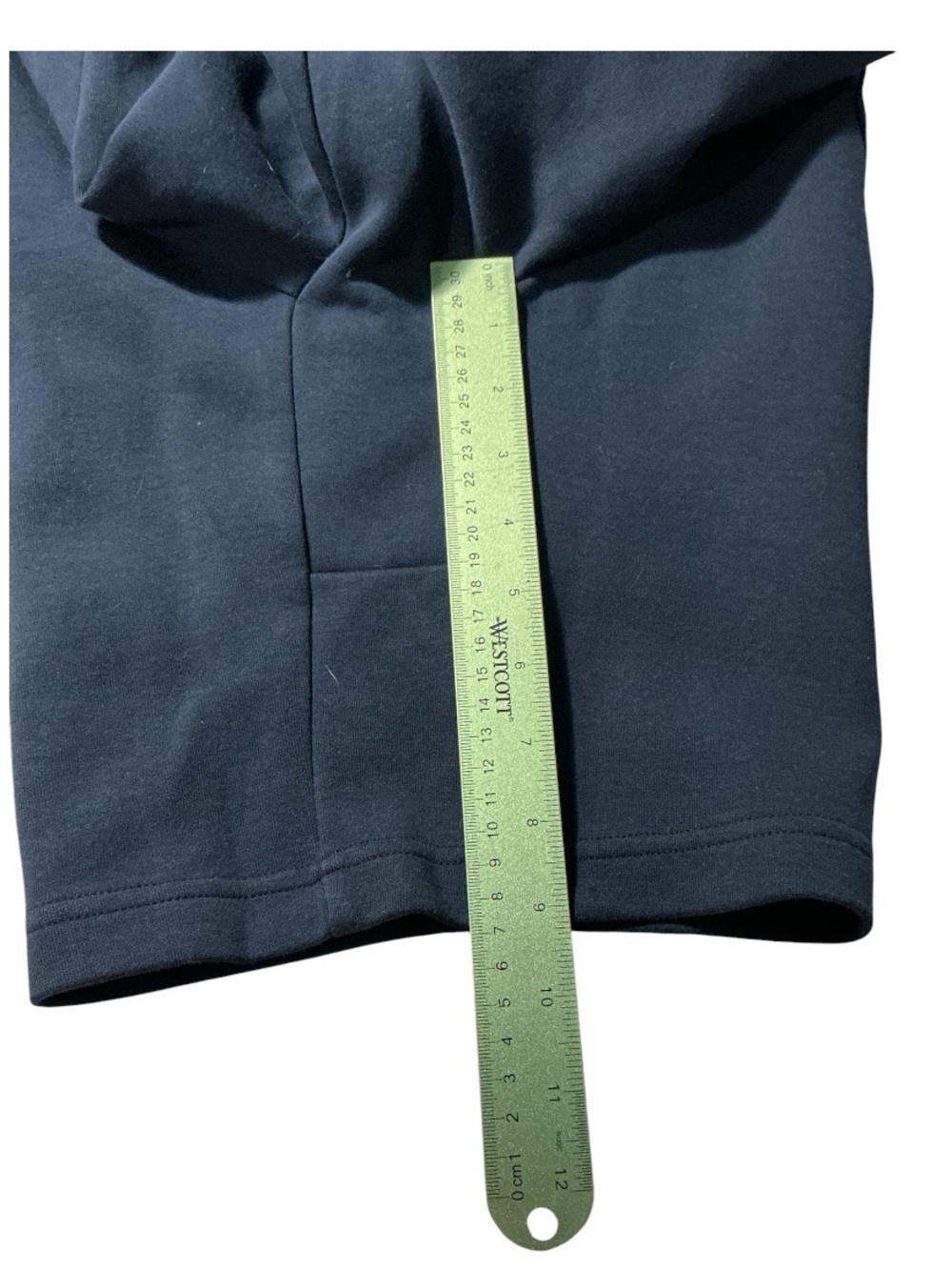 Polo Ralph Lauren Men’s Double Knit
Tech Fleece Shorts - Picture 8 of 10